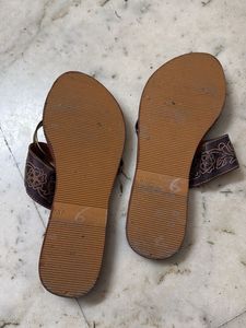 Stylish Brown &amp; Gold Flat Sandals