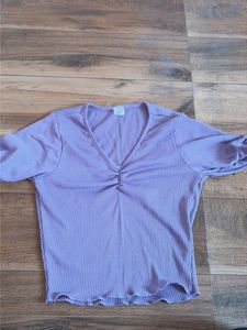 Cute Lavender Ribbed Ruched Top