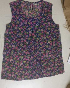 Floral Print Sleeveless Top