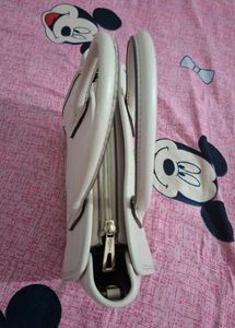 Elegant Textured Handbag