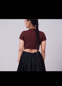 burger bae crop tee