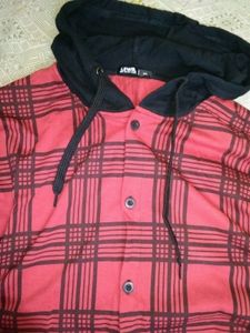 NEW HOODIE WITHOUT PRICE TAG
