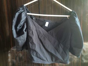 Black Crop Top off shoulder