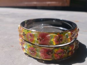 🌼(NEW) Vibrant Floral Glass Bangles | Set of 2