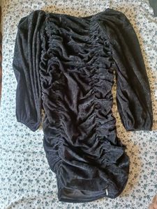 Chic Black Ruched Square Neck Dress 🖤