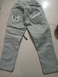 Stylish Light Grey Cargo Jeans for Boys