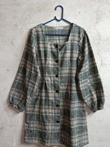 Chic Plaid Button-Up Long Jacket 🧥