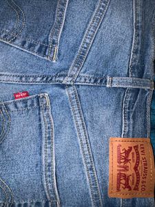 LEVIS Stylish Women's Flared distressed Jeans