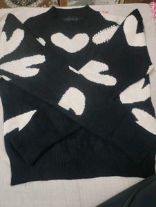 Black &amp; White Heart Knit Sweater