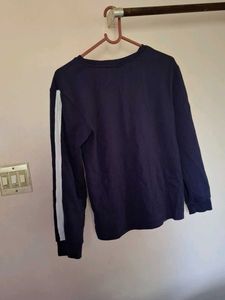 Yale University Navy Blue Sweatshirt