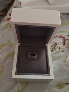 Tanishq Solitaires Jewellery Box