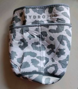 Stylish Leopard Print Water Bottle Holder