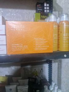 Vitamin C &amp; Hyaluronic Acid Facial Kit