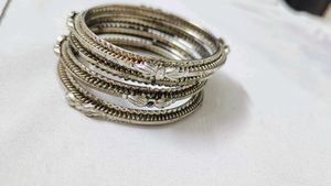 Elegant Pearl chain &amp;silver bengles 4with Ring