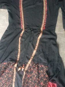 A-line kurti with surg perfect for S/M