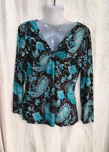 121810. Boho Paisley Print V-Neck Top