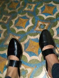 Black Flower Sandal