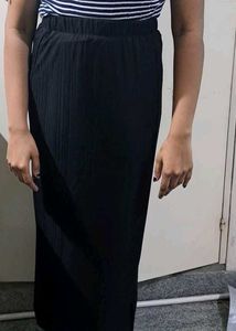 Pleated Black Maxi Skirt