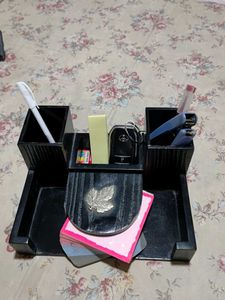 Desk Organizer with Sticky Notes