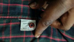 Men's Plaid Flannel Shirt India garage co