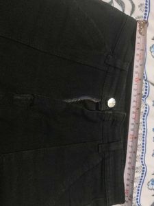 black Jean's w pockets