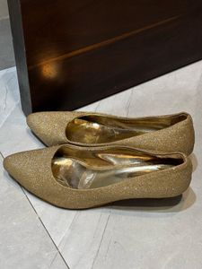 Sparkling Gold Kitten Heels