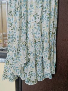 Flowy Leaf Print Midi Dress