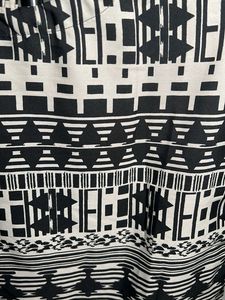 Black and White Patterned Tunic Top