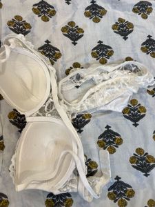 Lace Trim Floral Print Bra