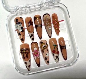 Cute Press-On Nails Set