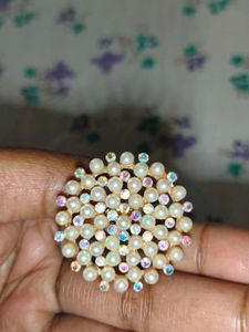 Elegant Pearl and Crystal Statement Ring