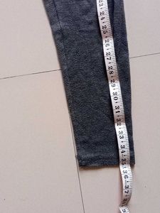 Comfortable Leggings (2 Pairs)1 legging Free