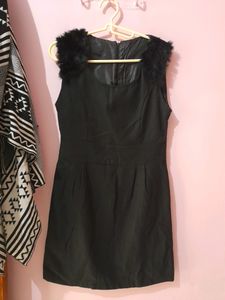 Brand New Black Short Bodycon Dress 👗 (Shrug Not
