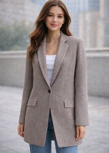 Houndstooth Blazer - Stylish & Versatile