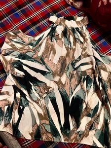 Stylish Abstract Print Cold Shoulder Top
