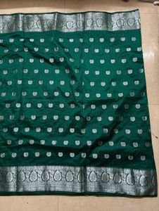 Elegant Emerald Green Saree with Silver Motifs