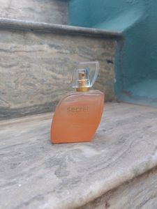 SECRET TEMPTATION PERFUME. ADORE