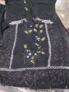 Elegant Black Embroidered Kurta Set
