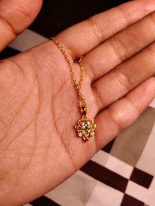 Elegant Gold- Tone Pendant Necklace