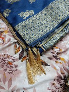 Elegant Blue Embroidered sunt