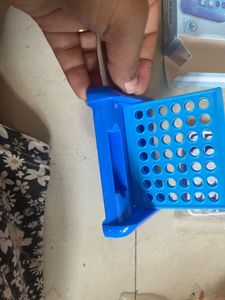 Mini Connect Four Game with Penguins