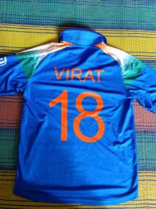 India Cricket Jersey With the name of Virat 18