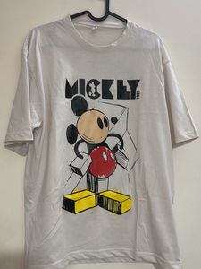 Mickey mouse bsck print white tshirt