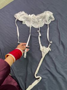 korean garter belt one stockinv style