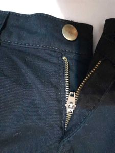 Classic H&amp;M Black Denim Shorts