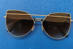 Stylish Gold Frame Sunglasses