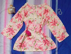 Beautiful Floral Print short Kurta Top