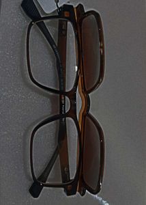 completelynew lenskart flip in brown colour