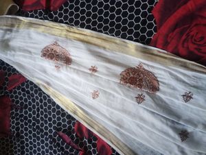 Elegant White Kerala Saree with Paisley Embroidery