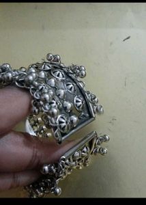 Vintage Style Silver Tone Cuff Bracelet